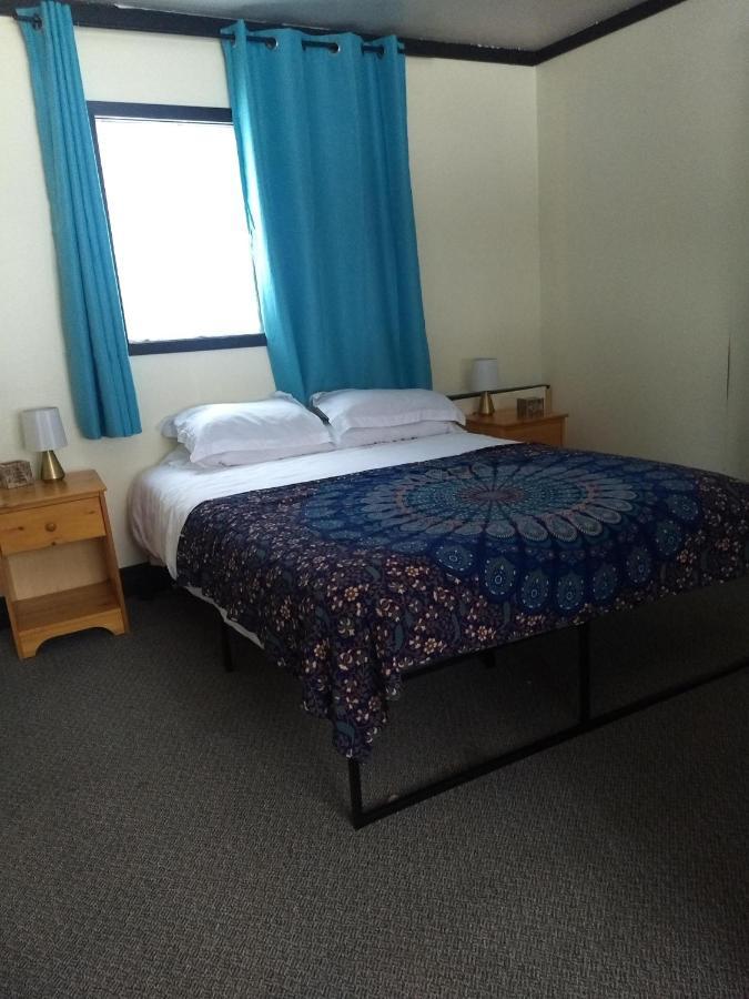 Dwight Riverside Inn Экстерьер фото